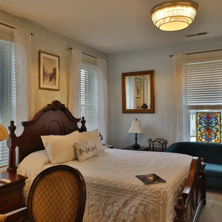 Cloran Mansion Bed & Breakfast