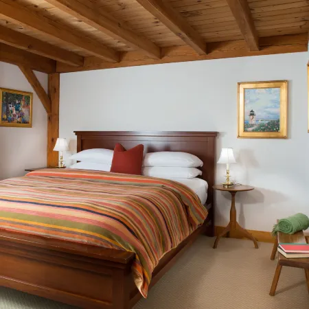 Seven Sea Street Inn