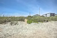 Surfside Oceanfront Cottage w/ Beach Access! - Beach