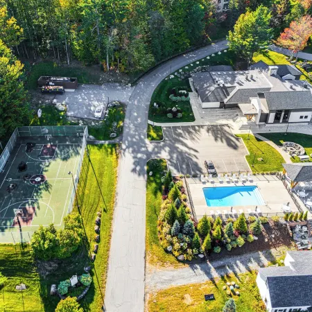Walk to Ski Lift Spacious Condo in West Dover!