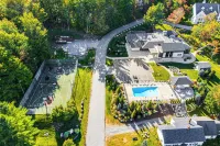 Walk to Ski Lift Spacious Condo in West Dover! - Gym