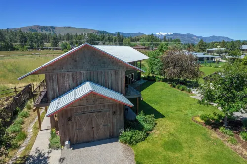 Mt Gardner Inn Hotels in Winthrop