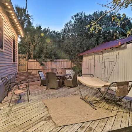 Historic Galveston Home Walkable Neighborhood!