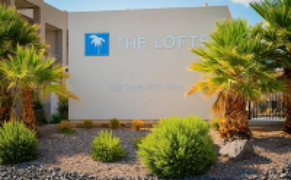 RedAwning提供的Abby's Retreat 4卧室聯排別墅