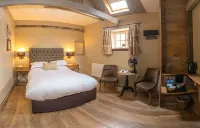 The White Hart, South Harting Hotels in Bezirk Chichester