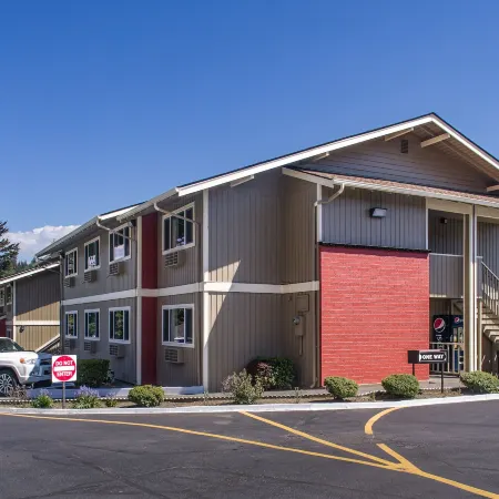 Coachman Inn