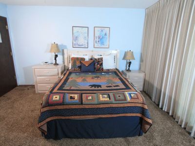 Lakescape 3 Bedroom Condo by RedAwning