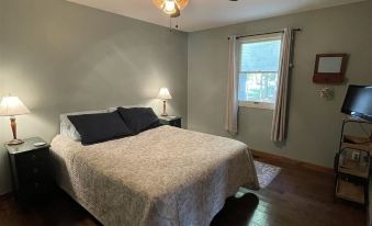 Camp Sandbar Limit 12 4 Bedroom Home by RedAwning