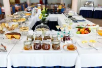Hotel Sao Jorge Garden - Breakfast