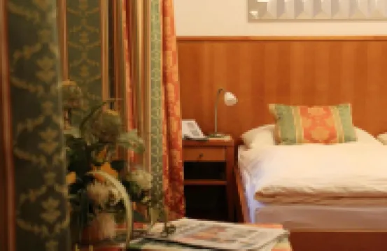 Airporthotel Salzburg - Hotel am Salzburg Airport Hotels near Hangar-7