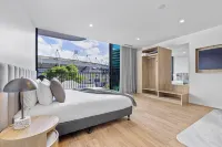 Rambla at Story House Hotel berhampiran Story Bridge Deli & Cafe