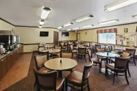 Yellowstone West Gate Hotel