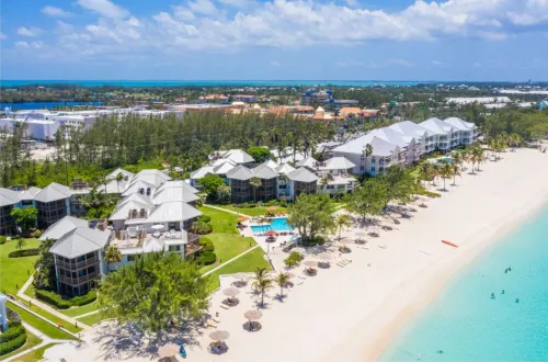 3-Bedroom Oceanview Condo + Pool Directly on Seven Mile Beach