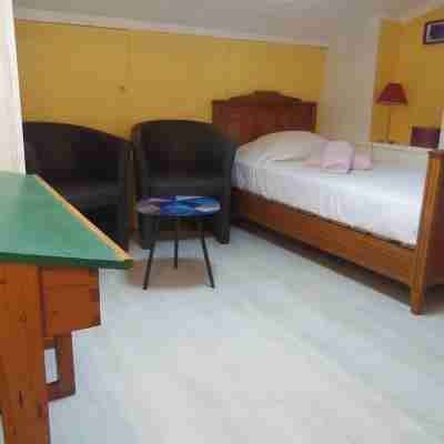 Apt duplex, all comforts, 2/5pers, beach 20m sea view Rooms