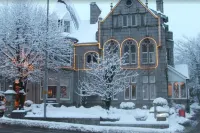 Atholl Hotel Hotels near Archimedes Screw