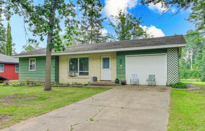 Family-Friendly Home w/ Fire Pit in Pine River