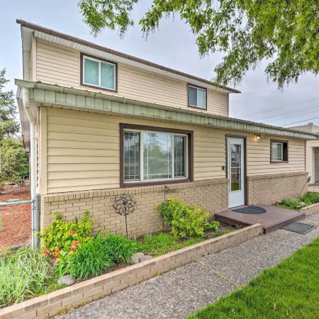 Caldwell House w/ Grill ~ 1 Mi to Downtown!