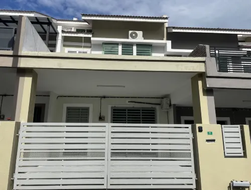 ZaraVip Homestay Hotels in Batu Gajah