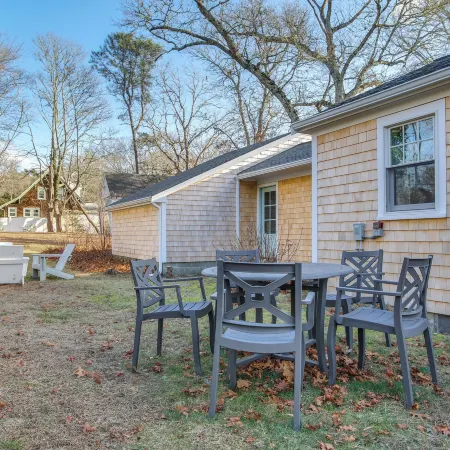 Walk to Monument Beach: Cape Cod Cottage w/ Grill
