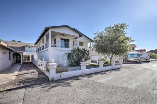 Parker Home on the Colorado River w/ Views! - Wifi