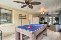 Idyllic South Bethany Home w/ Private Beach Access - Homestays