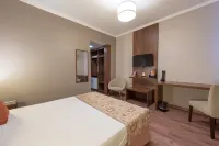 Class Hotel Varginha - parking