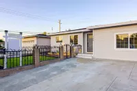 @ Marbella Lane – Contemporary Sophisticated Home