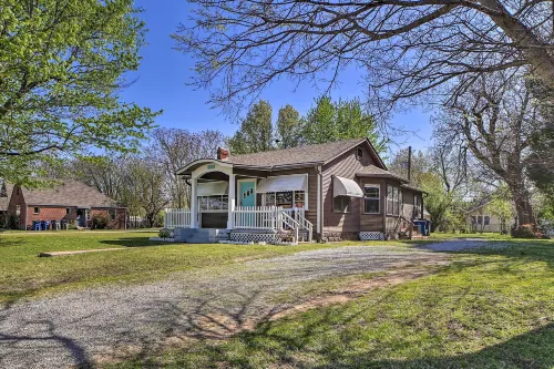 Amazing Musical Abode in Expo Square Neighborhood! - Spa