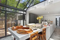 Garden Retreat - Adults Only - parking