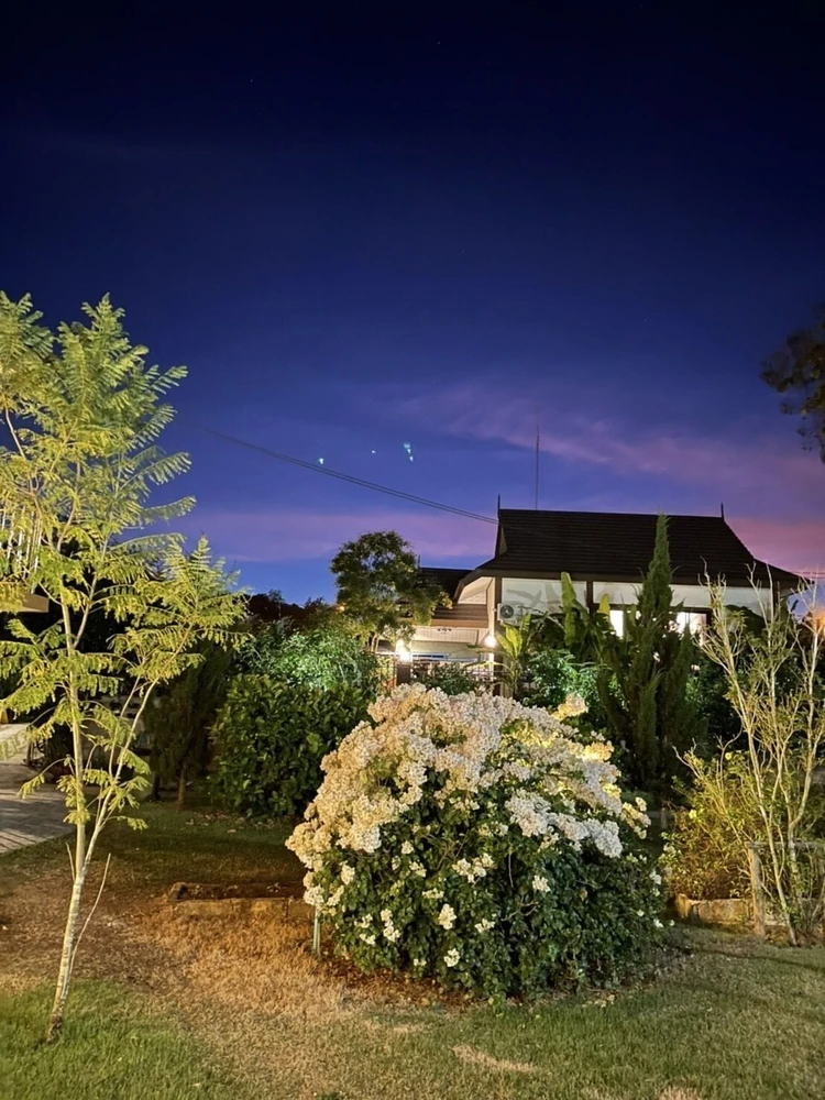 รูปภาพของเฮือนวาดเขียนรีสอร์ท