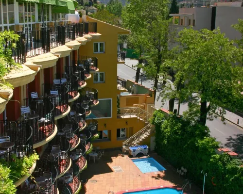 Los Angeles Hotel & Spa Hotels in Granada