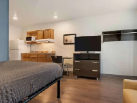 Extended Stay America Select Suites - Pensacola - Northeast Hotels in Ferry Pass