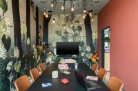 Moxy Paris Val D’Europe Hotels in Montevrain