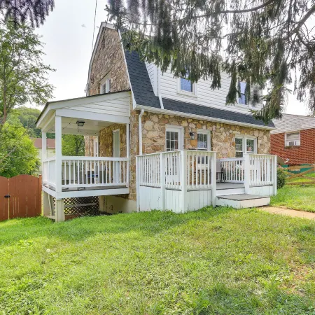 Chic Front Royal Retreat Near Shenandoah River!