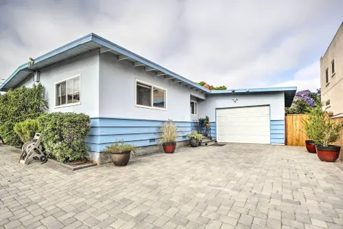 Coastal Carlsbad Home 1 Mi to Beach and Downtown - سبا