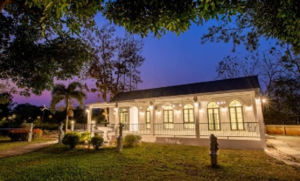 Diamond Hill Resort - Housity