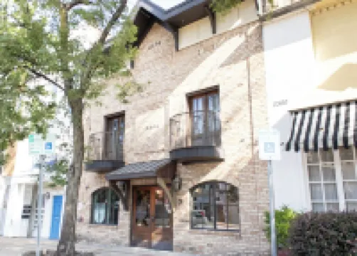 Downtown Tuscaloosa Loft, walking distance to UA/Stadium/Bars/Restaurants