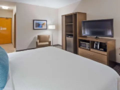 Best Western Plus Hudson I-94 Hotels in Hudson