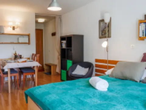 Les Erables Apt 361 アイエのホテル