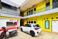 Penginapan Dison RedPartner Hotels in Jatisampurna Subdistrict
