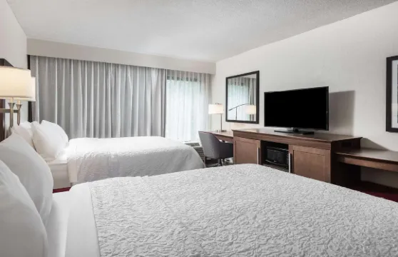 狄伯瑞-德爾託納歡朋酒店