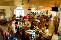 The Swanlake Villa Resort Hotel