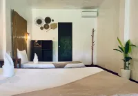 Siargao Sunflower Suites