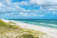 Fontainebleau 335 by Avantstay Beachfront Access