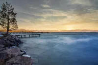 Henderson by AvantStay Lake View Walk to Beach, Garwoods & More