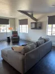 The Loft at 121
