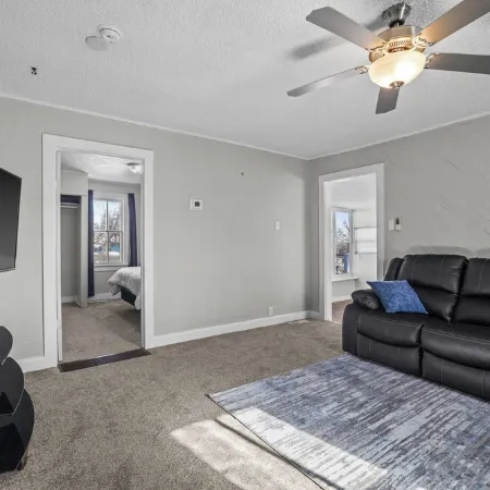 3 Bedroom Fully Remodeled and Centrally Located!