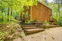 New Hampshire Vacation Rental - Walk to Beach! - Wifi