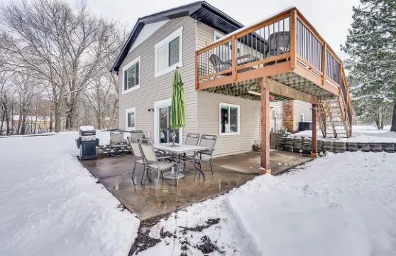 裝修過的布萊恩農舍帶加熱桿棚！