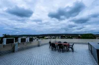 Hotel Kirti Plaza